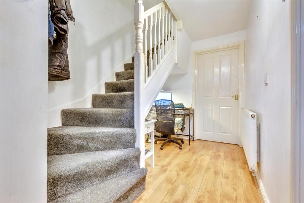 Entrance Hall_1.jpeg