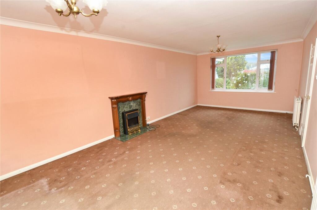 Lounge/Ding Room