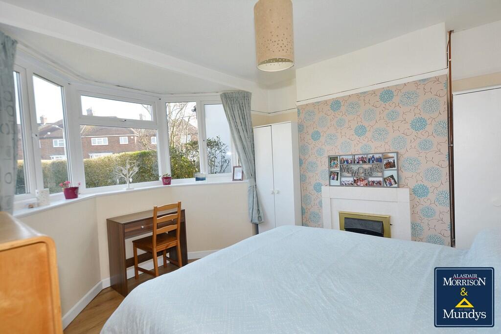 Dining Room - Bed...