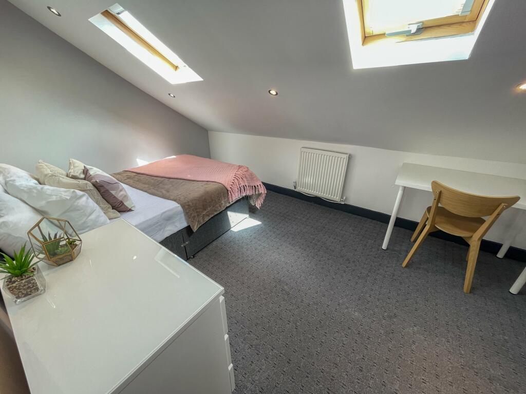 81ROM12