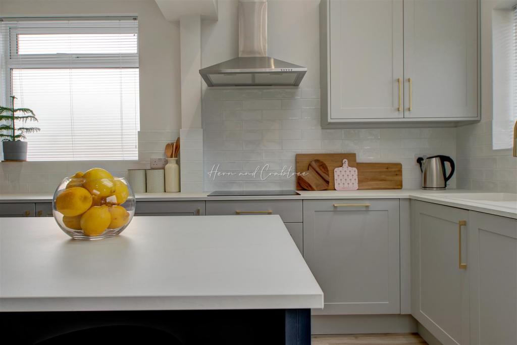 King George V_Hern_Crabtree_ (16).jpg