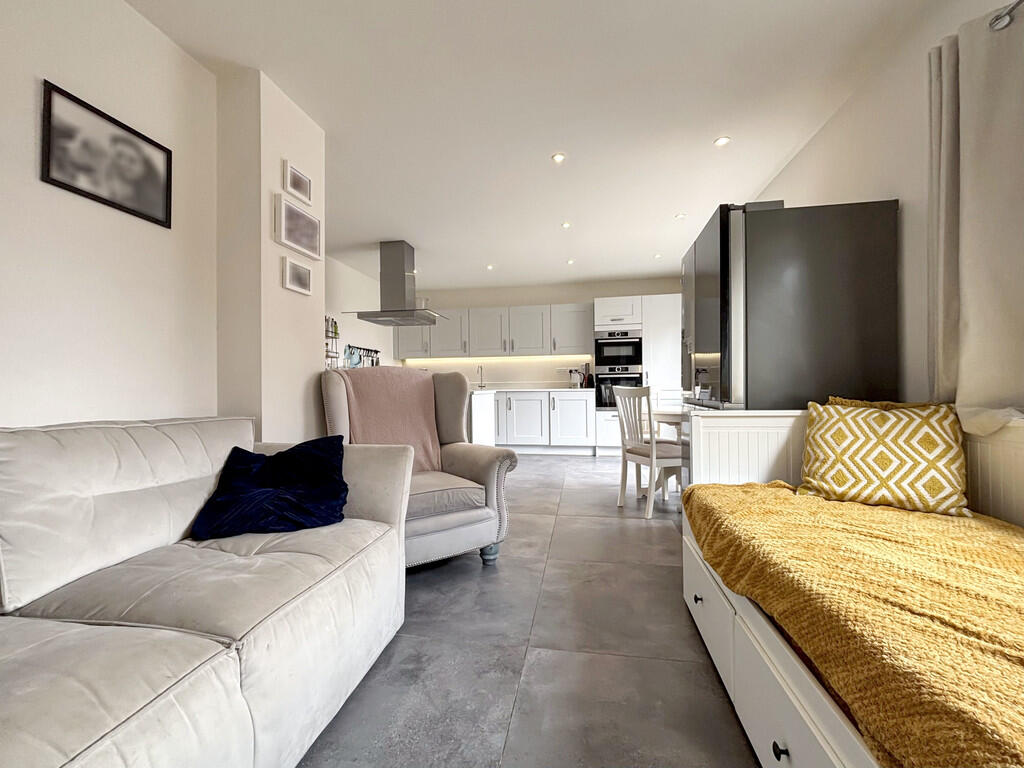 Kitchen/Dining/Fa...