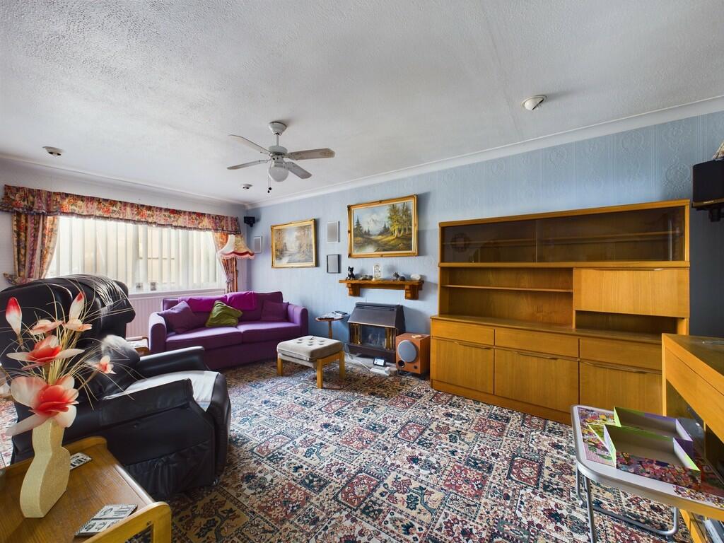 CAM01835G0-PR0132...