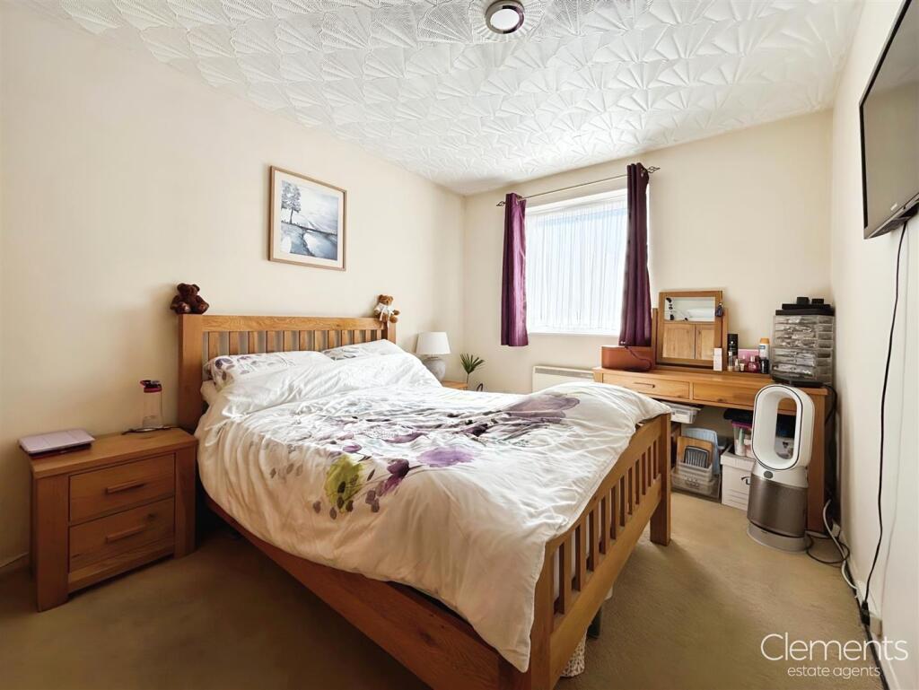 4192f849-Bedroom 20One 205.jpg