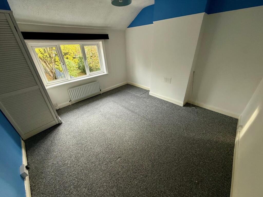 SL107 Bed2.jpg
