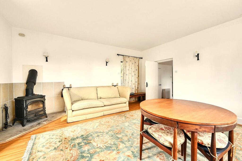 LEESDEN - STANDEN STREET - TN174LA (6).jpg