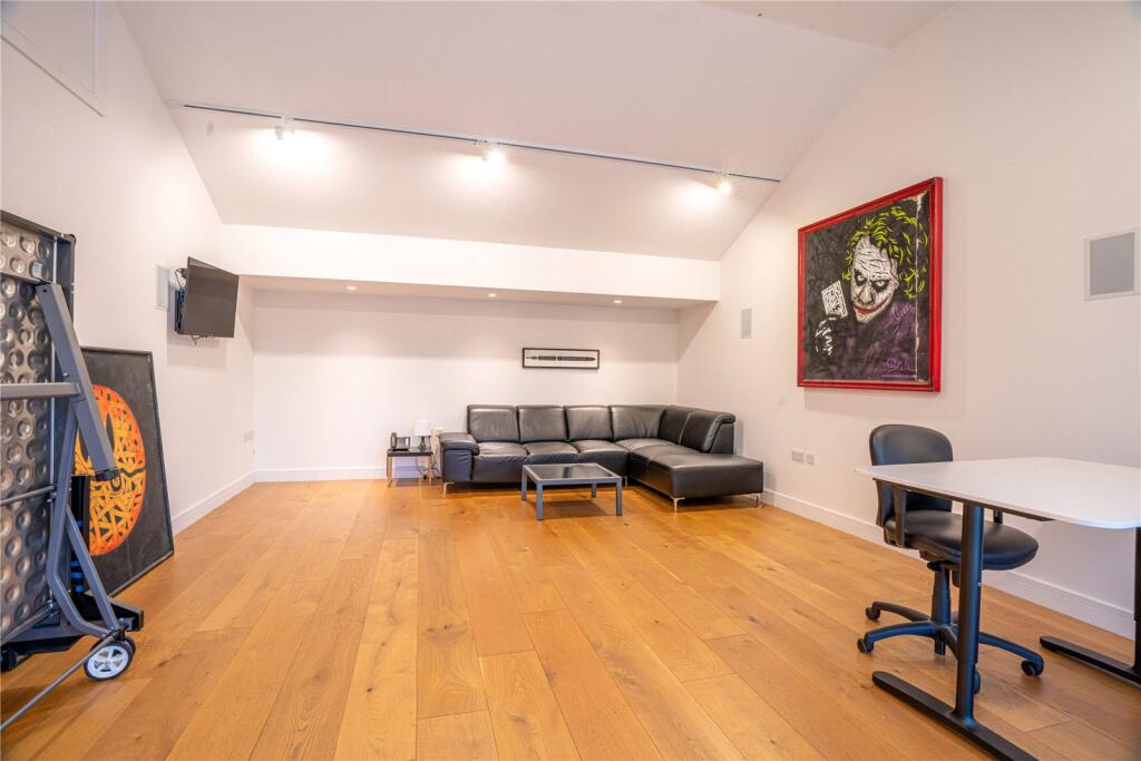Annex Reception