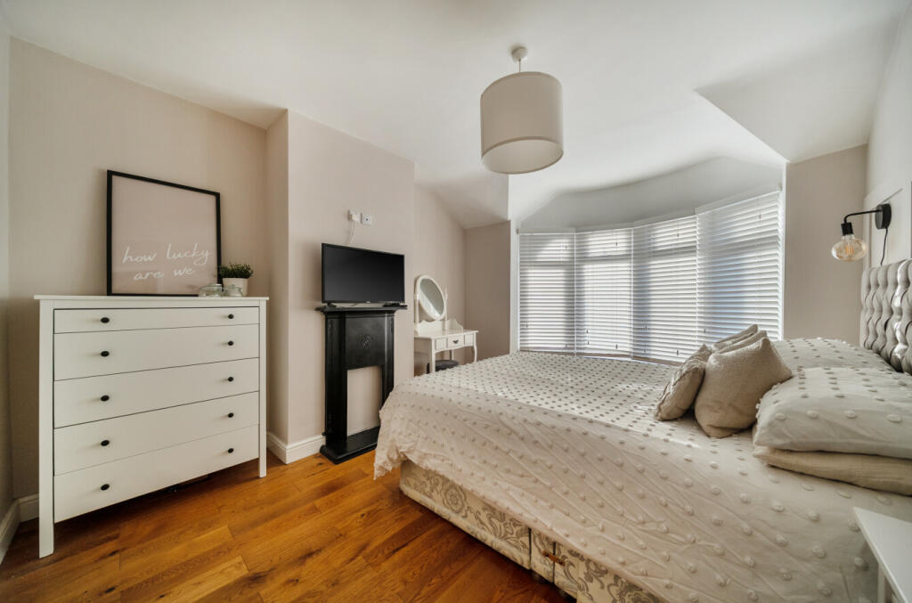 13938511069452930418c0