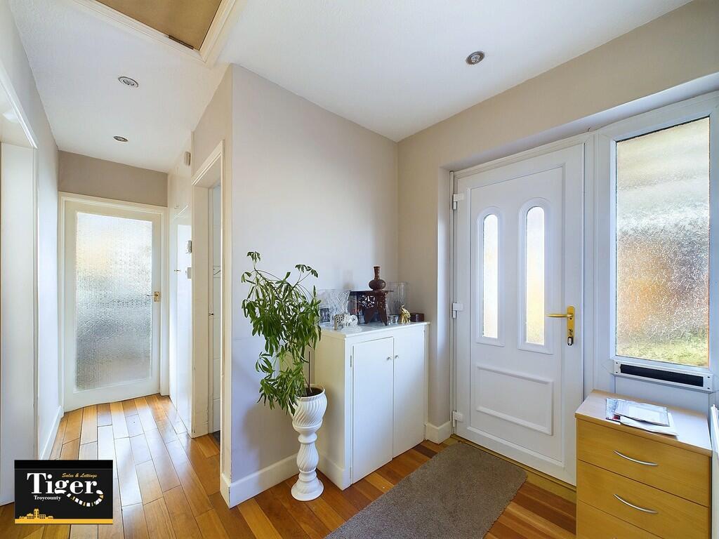 CAM02176G0-PR0383...