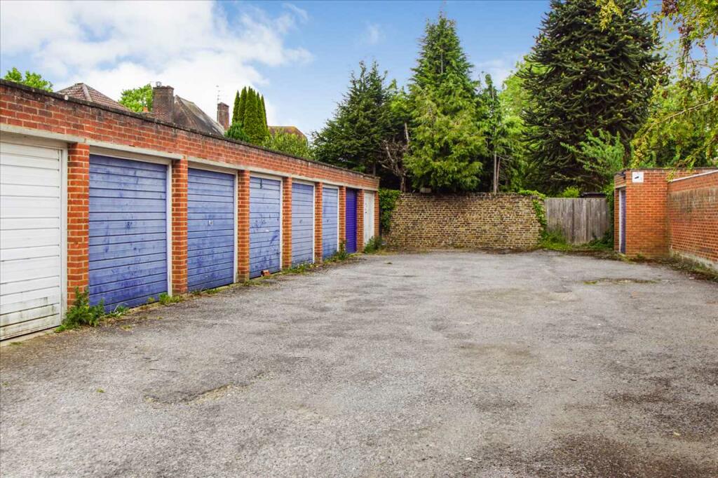 Garage &amp; Parking