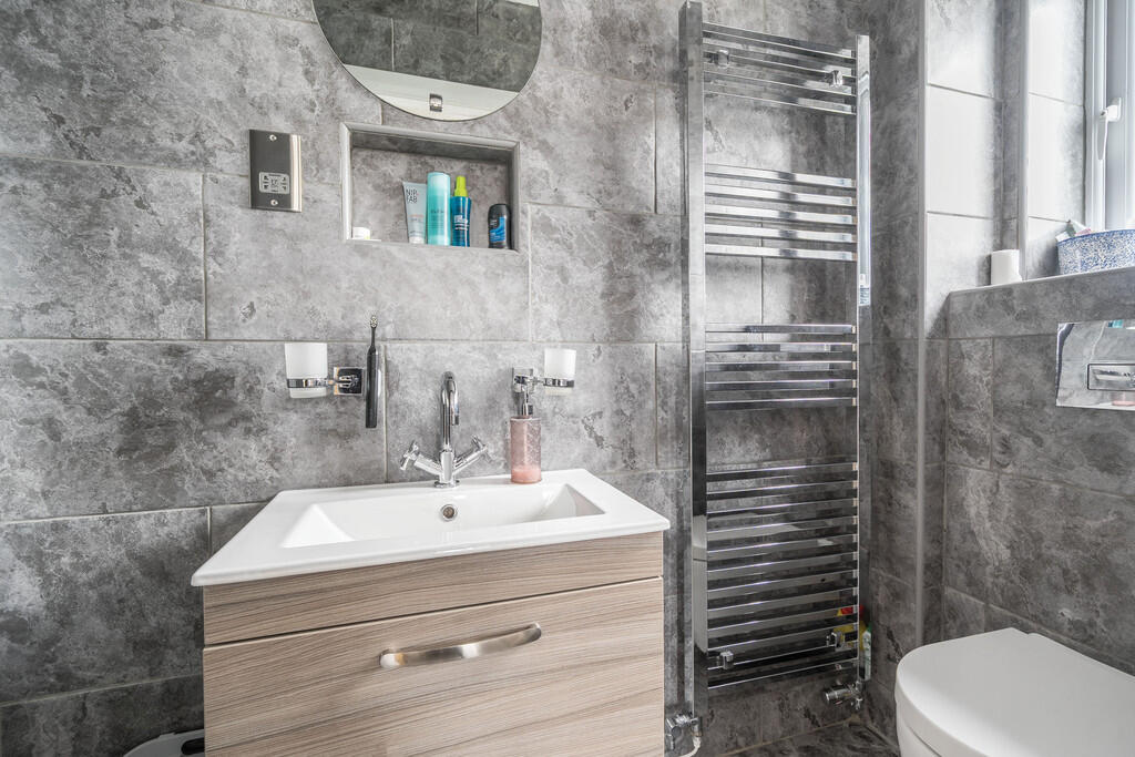 En-Suite Shower R...