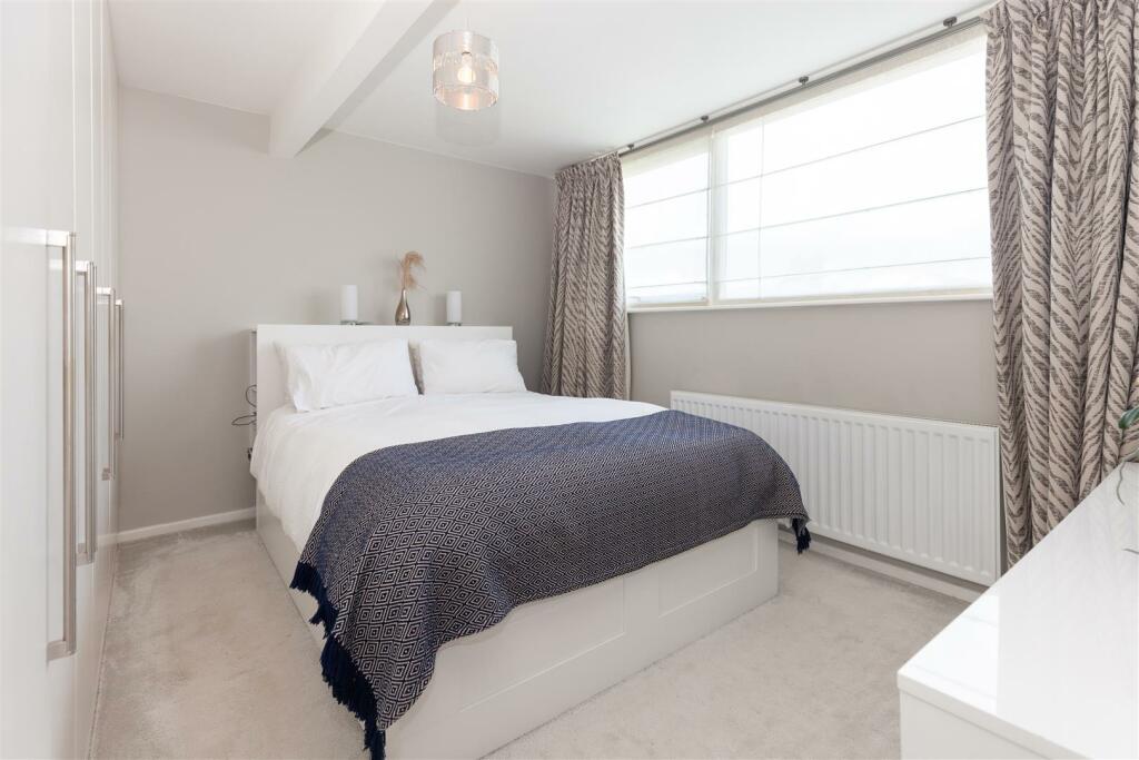 Master Bedroom 1.jpg