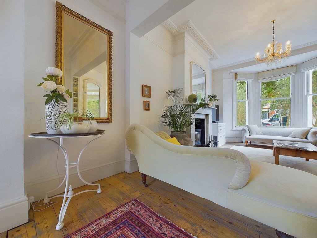 CAM03519G0-PR0146...