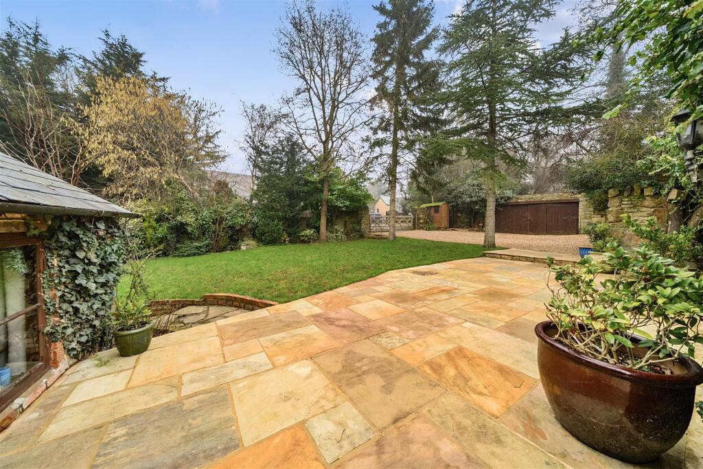 Cliff Hill Farm, 4 Northampton Road, Blisworth (9)
