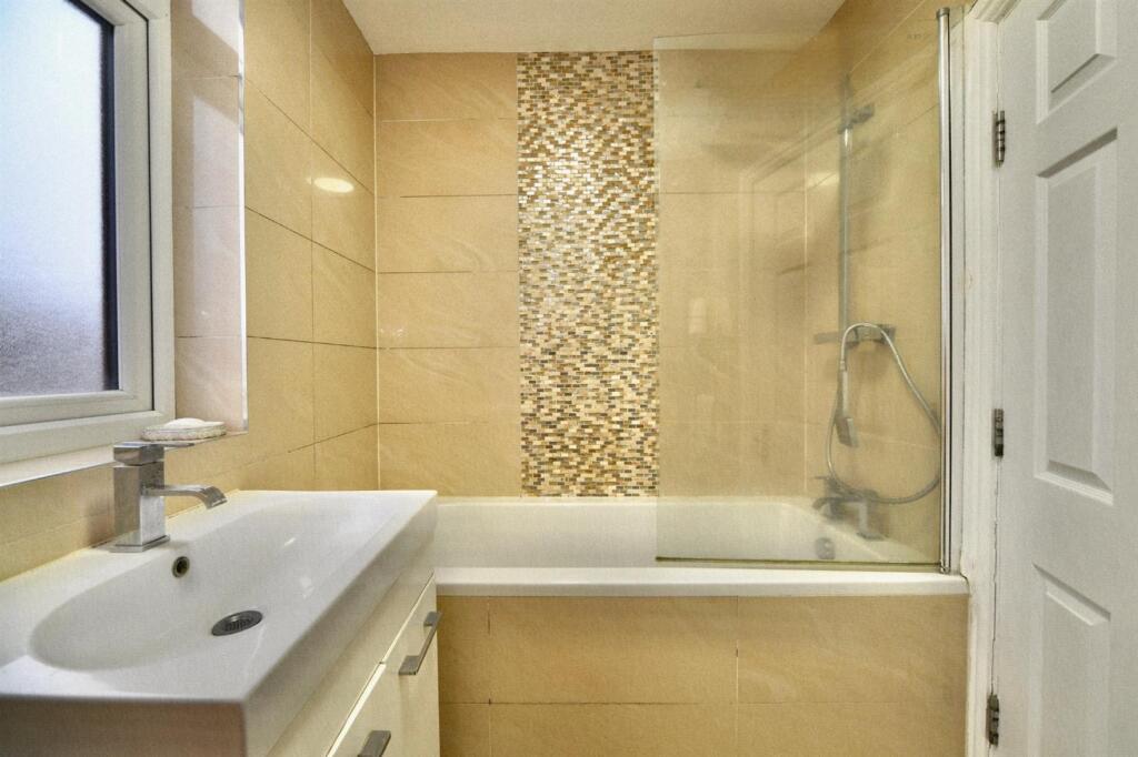 bath1.jpg