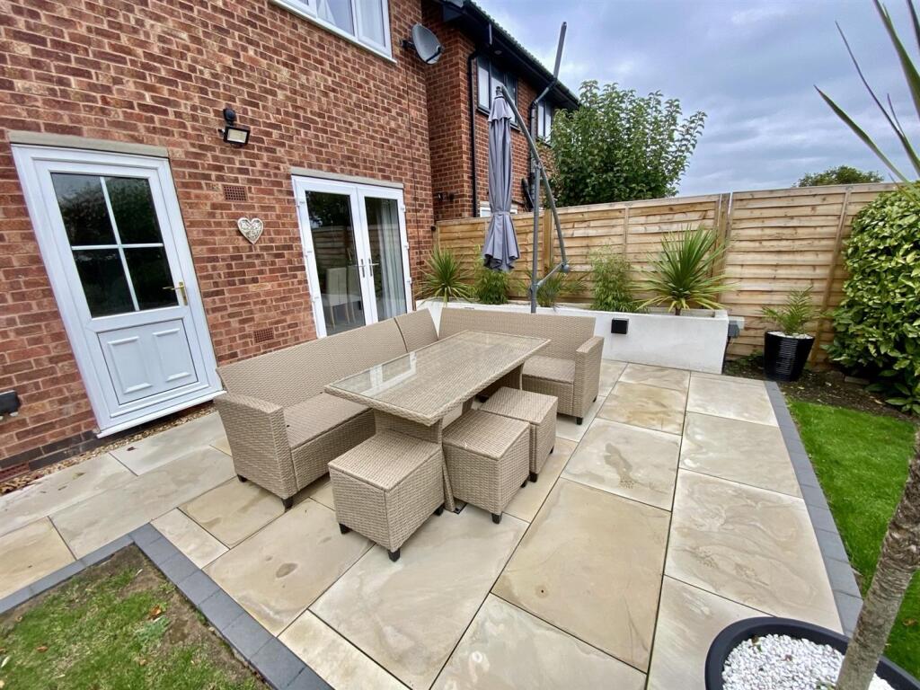 Bramleys Estate Agents - Fernhurst Road - Mirfield