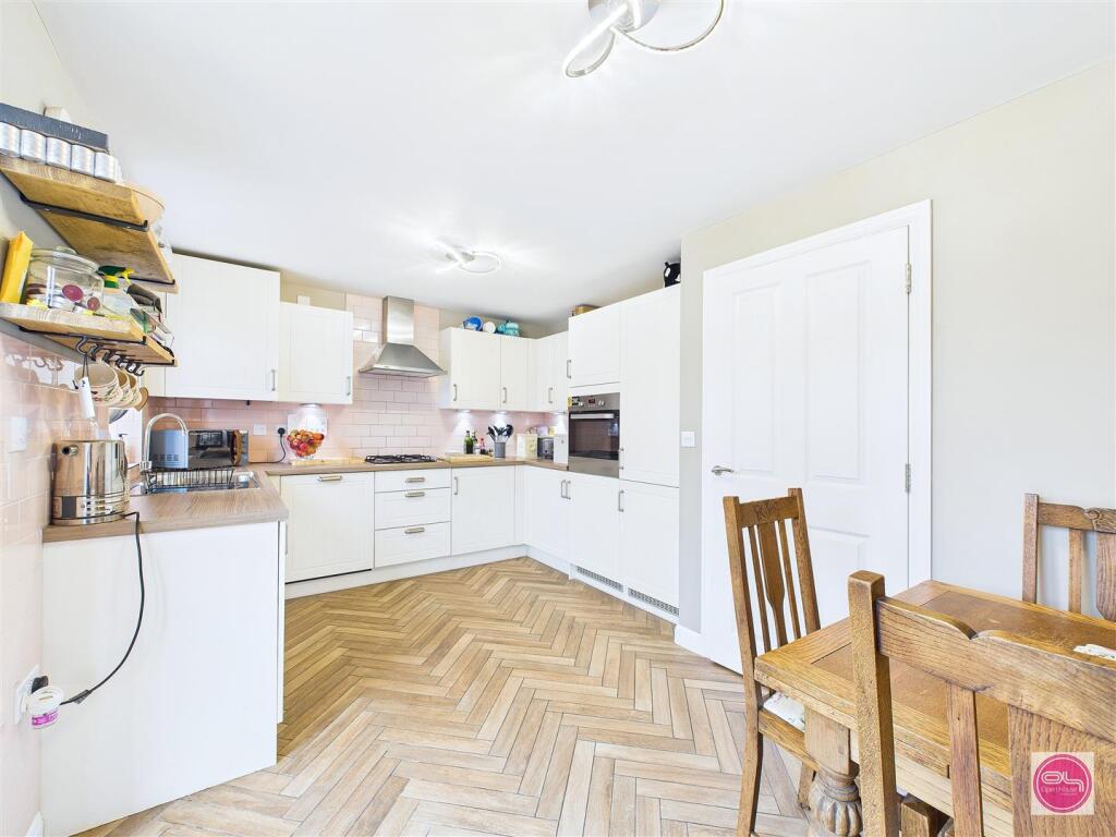 Rook Avenue, Burton Upon Trent (13).jpg