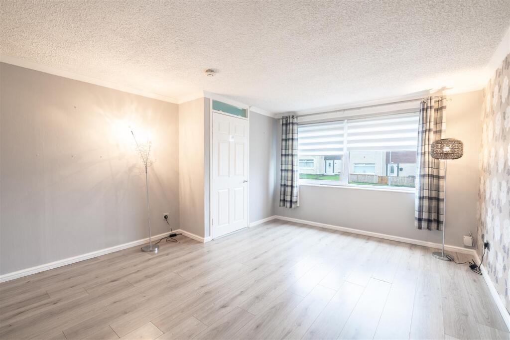 lounge-1.jpg