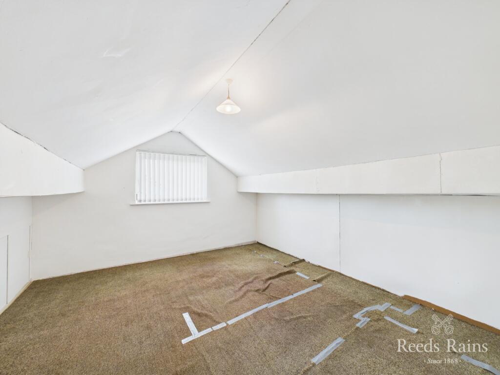 Loft Room 2