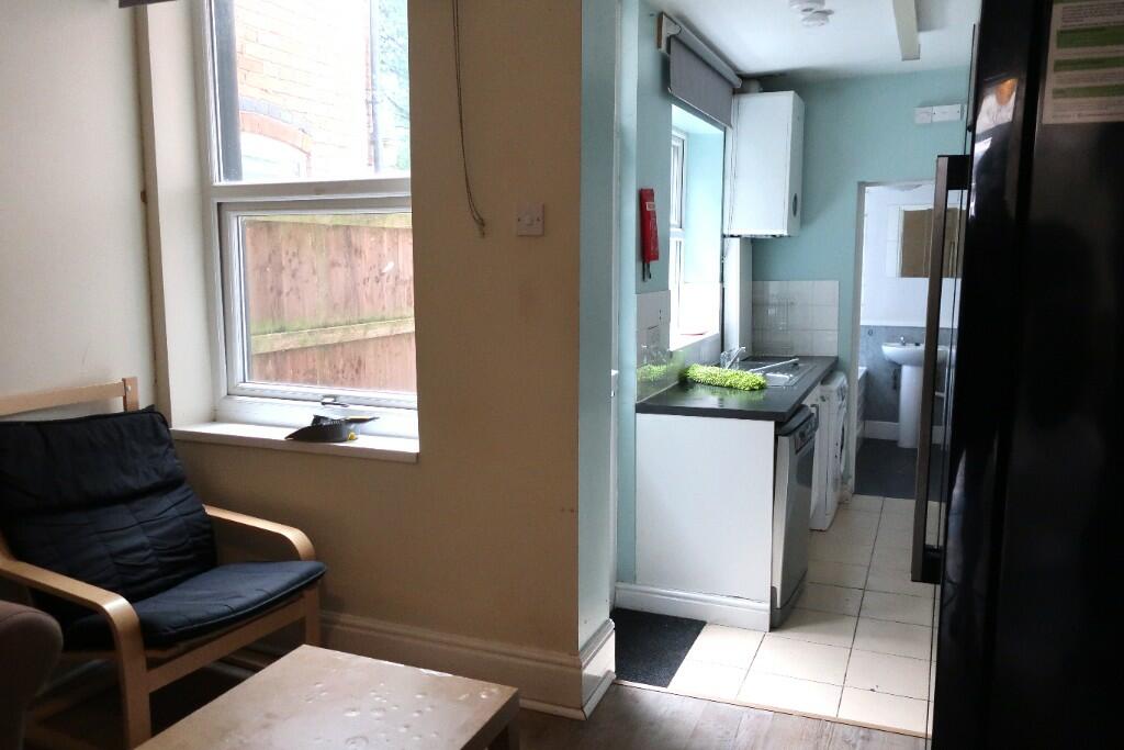 Kitchen/Lounge