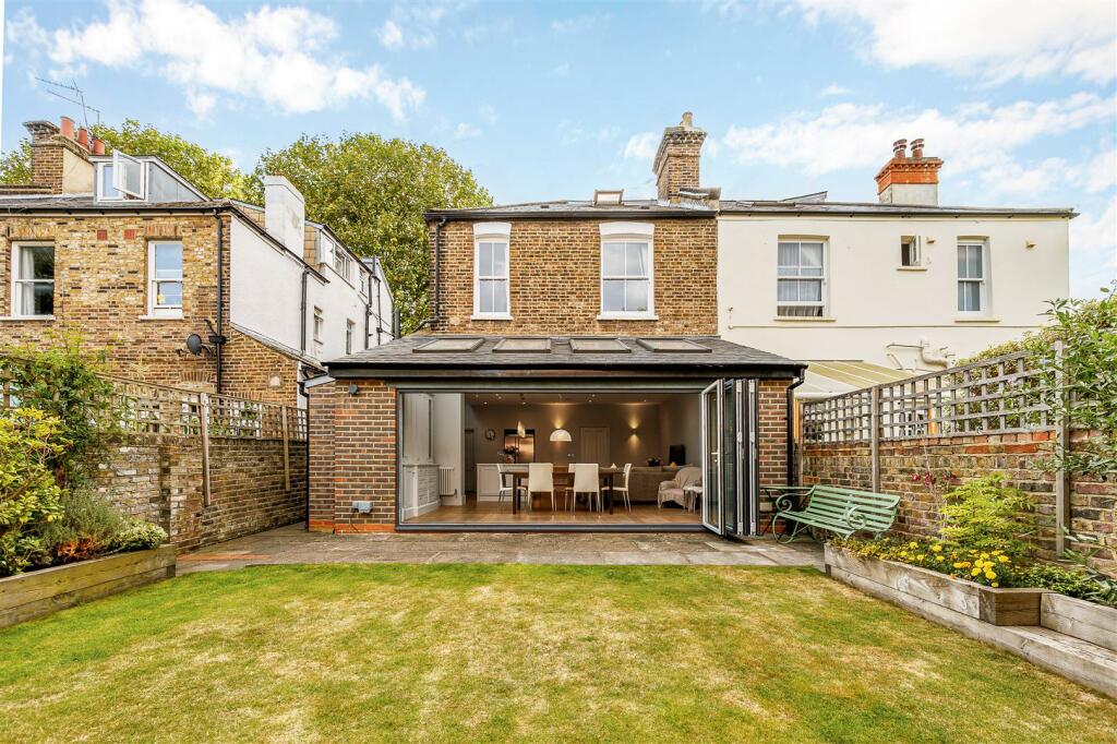 Avenue Gardens-14.jpg