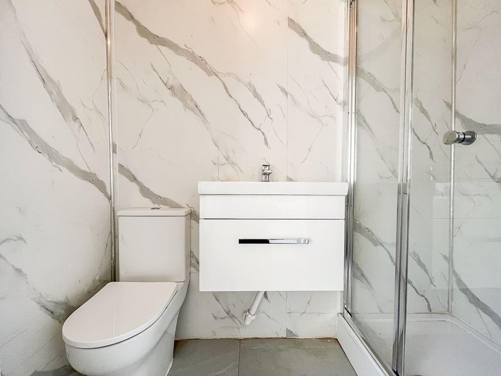 GROUND FLOOR SHOWER ROOM