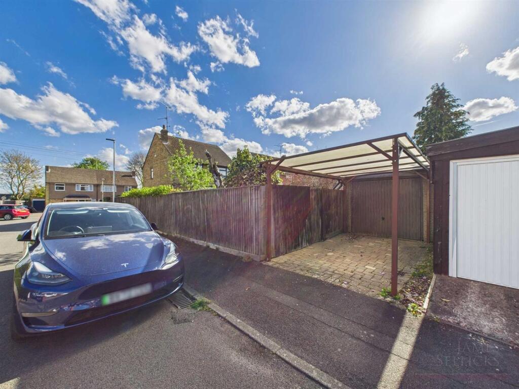 Driveway, garage and carport