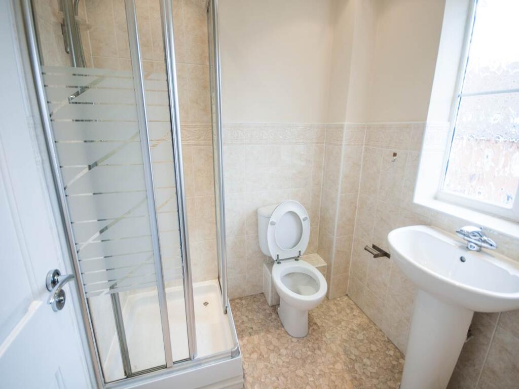 Room 4 en-suite