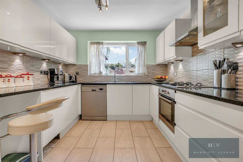 Harriet Gardens 4 MV-8.jpg