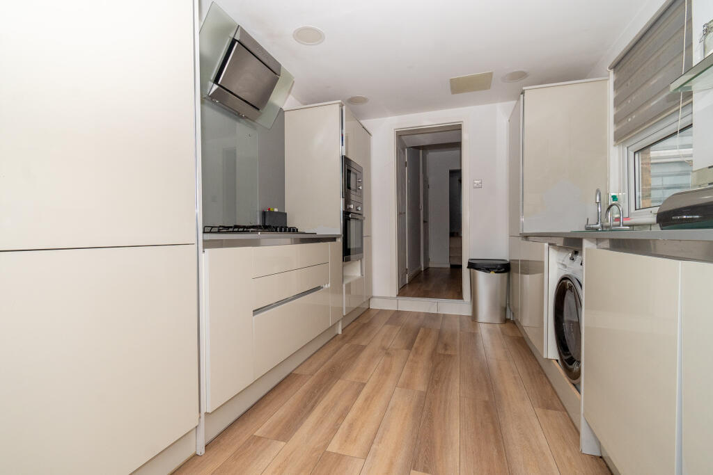 general 18 Clifton R