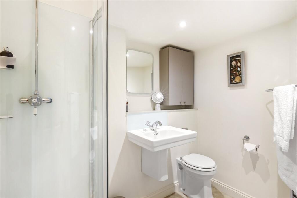 En Suite Shower Room
