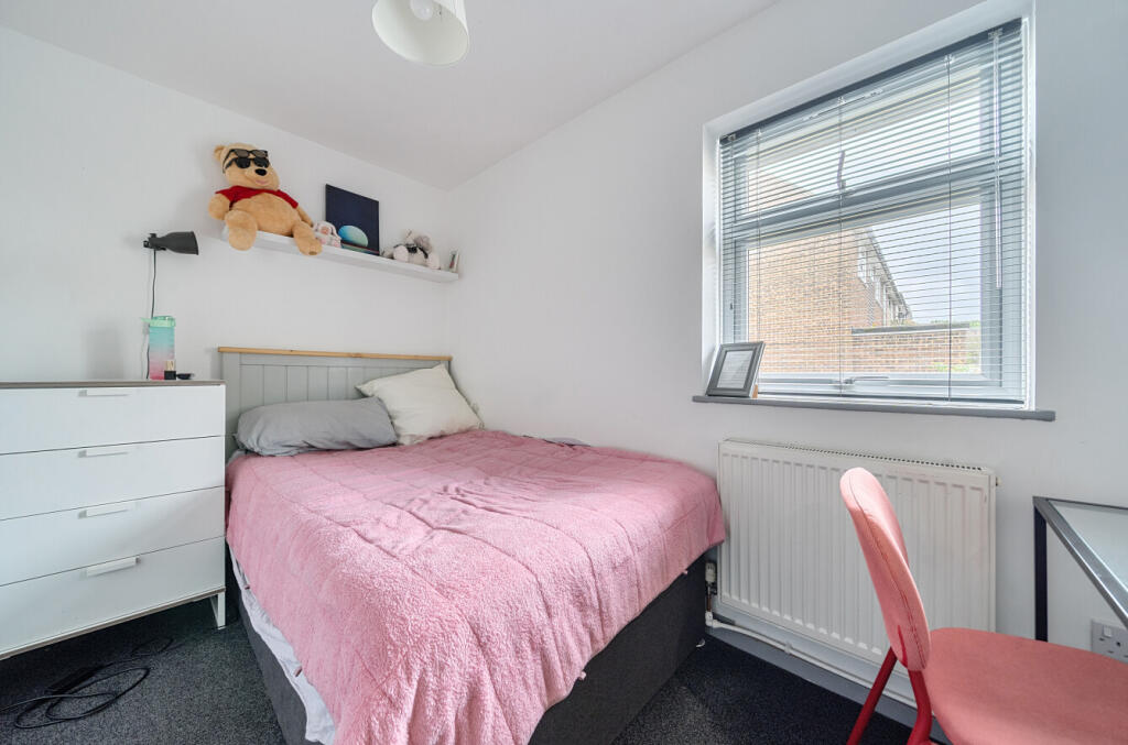 1296132-8-6841bb9...