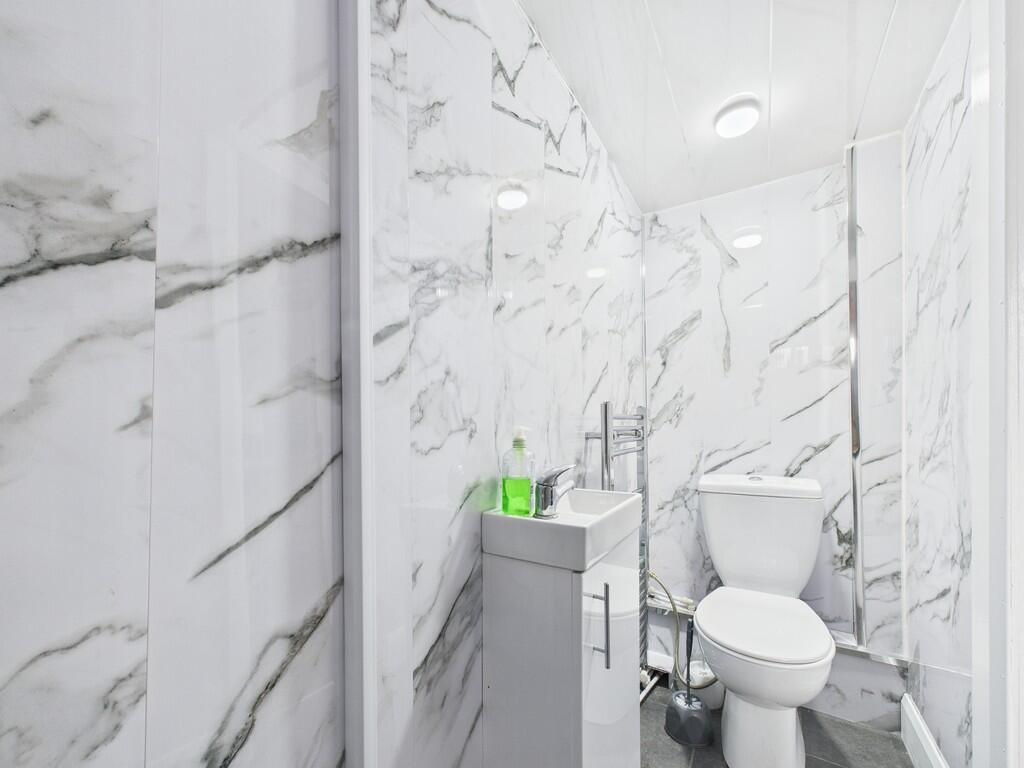 CAM01835G0-PR0297...