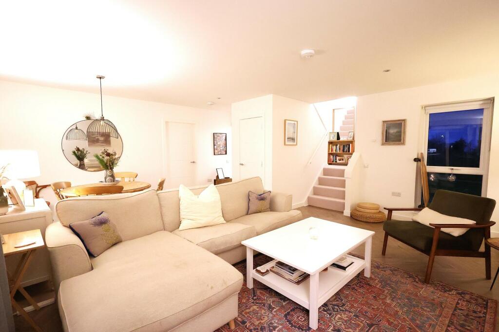 Lounge Additional