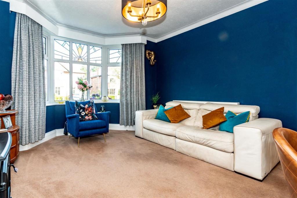 Sitting Room Aspect 2.jpg