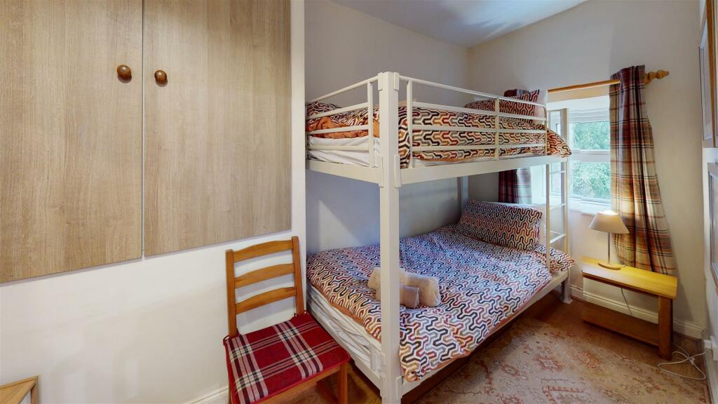 Rowan-Cottage-Bedroom 1.jpg