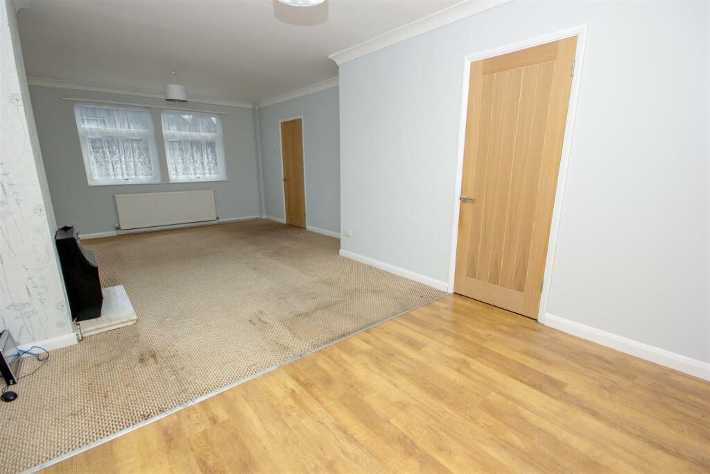 Living Dining Room.jpg