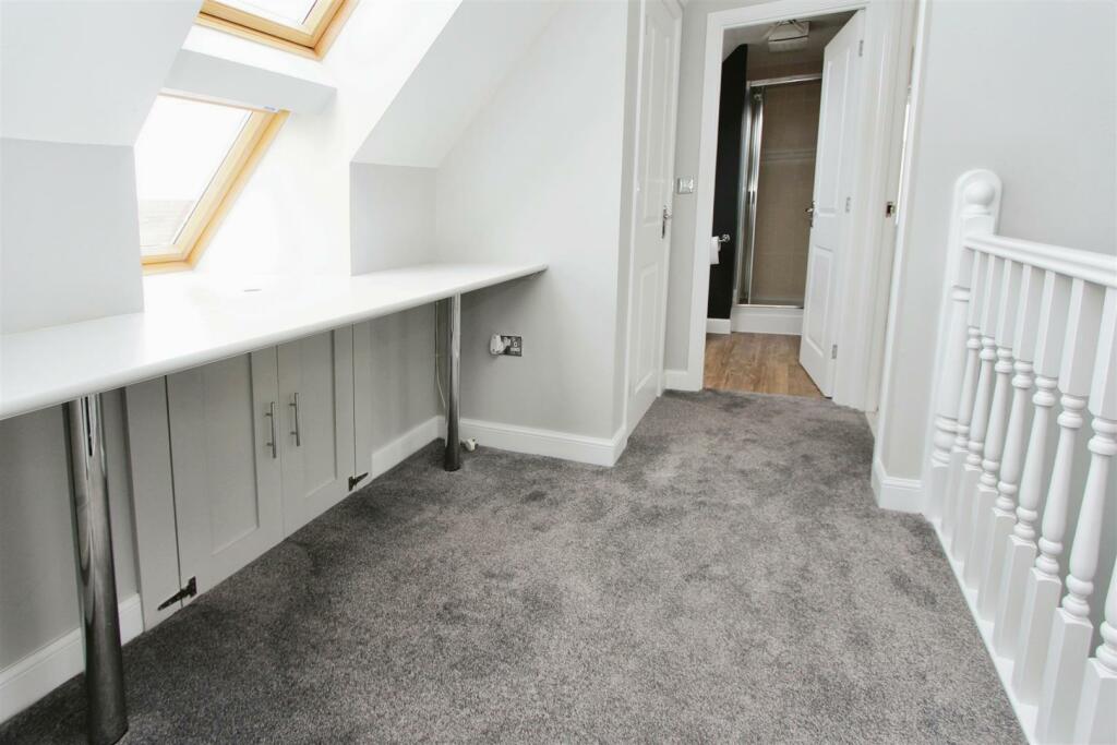 Second Floor Landing / Study Area