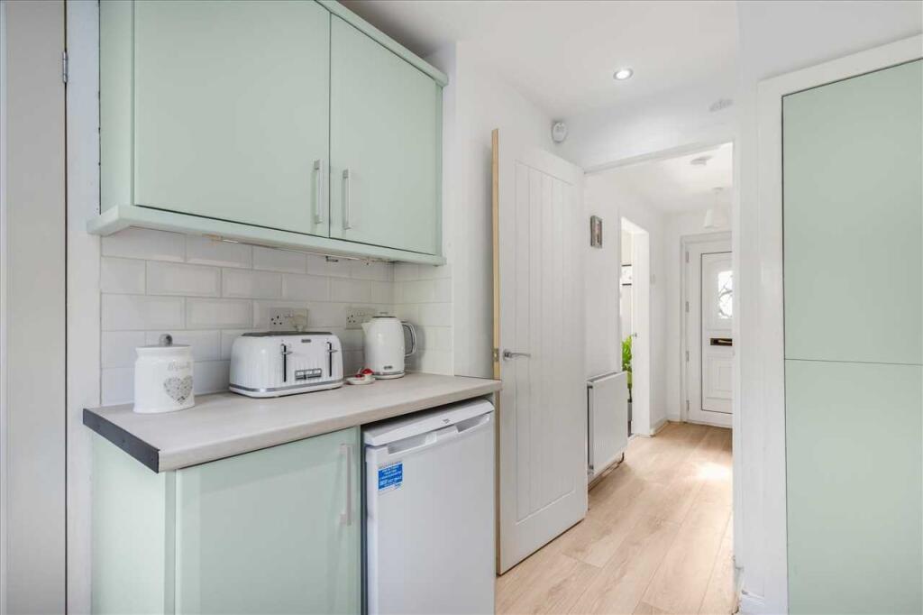Kitchen (2)