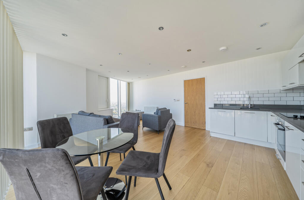 1365169-14-68e7a1...