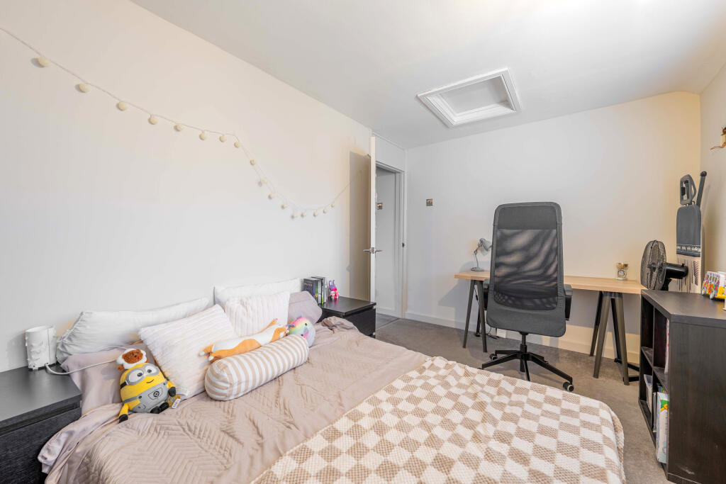 Buckingham Rise 09348