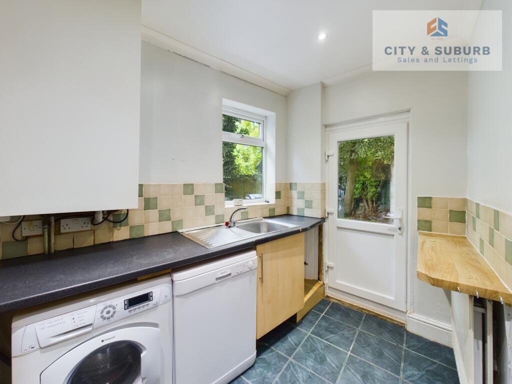 CAM01351G0-PR0108-STILL003