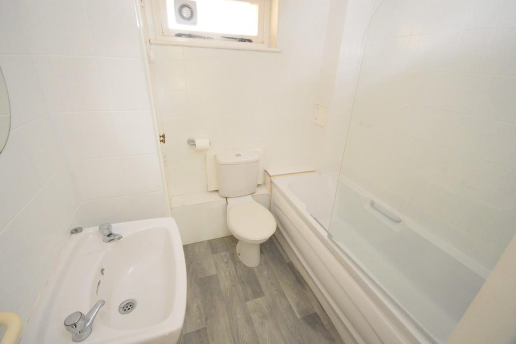 En Suite Bathroom 