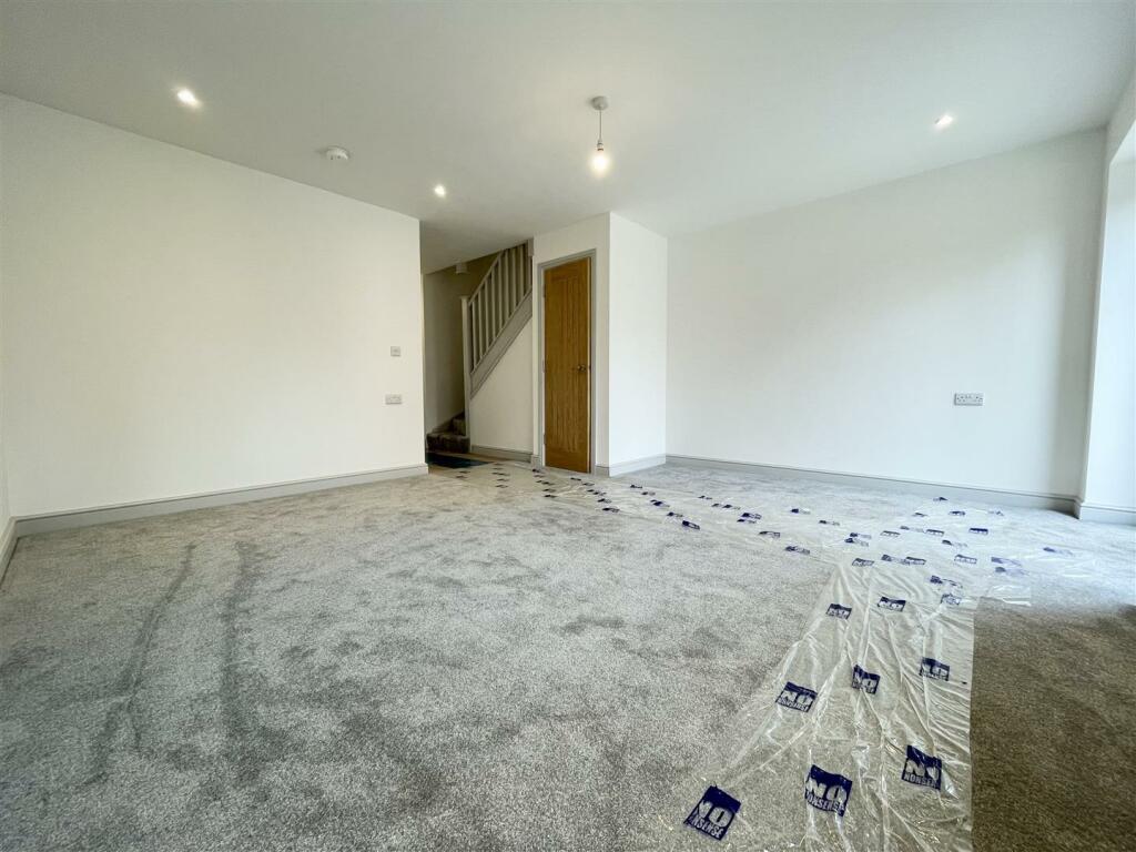 lounge.jpg