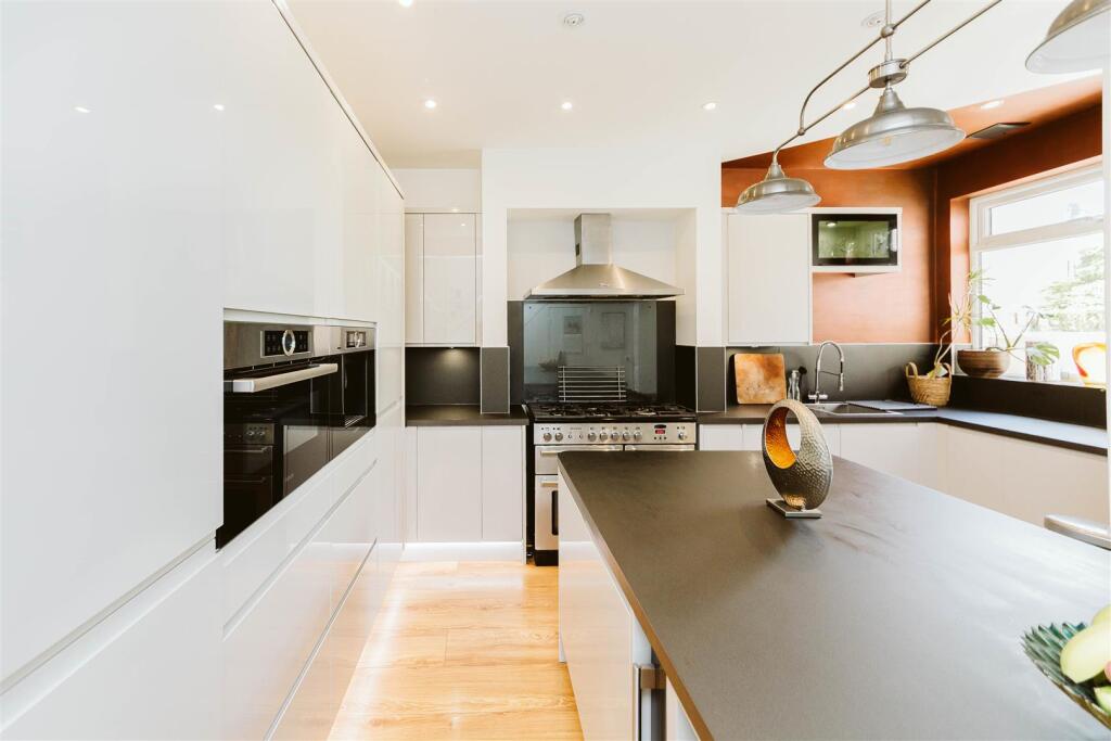 Cairns Road (26).jpg