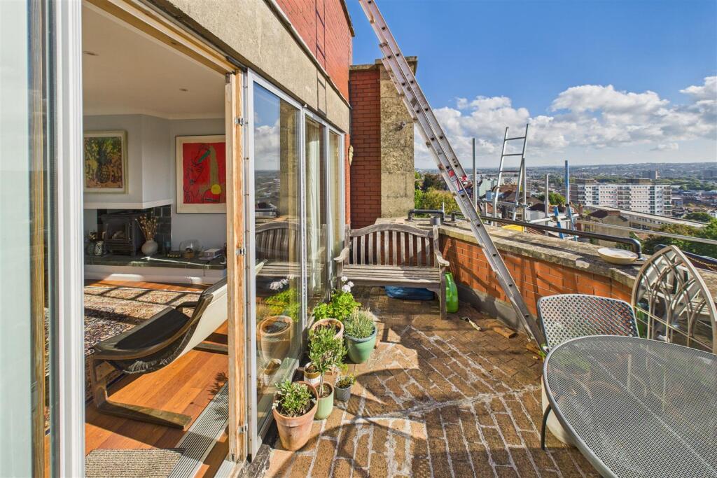 The Penthouse, 12 Kingsdown Parade, Bristol, BS6 5