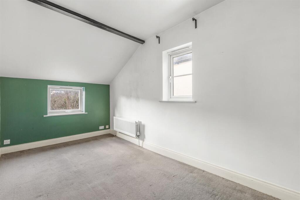 153 Hughenden Rd, HP13 5PN-1.jpg