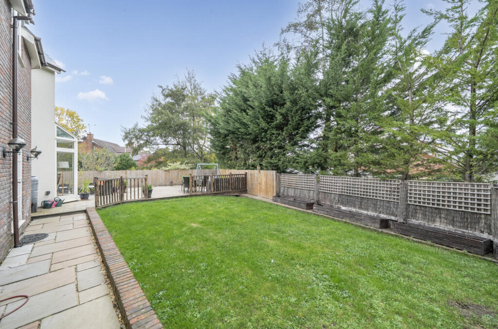 -68f22116e1806-l-1369249-3-68f12b3ba4119