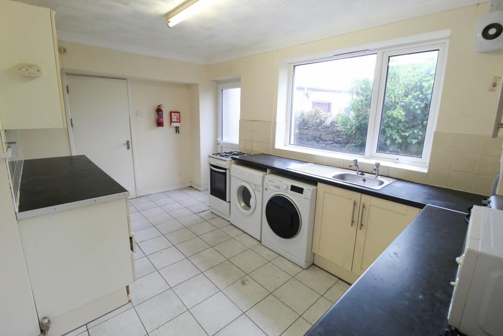 Kitchen2