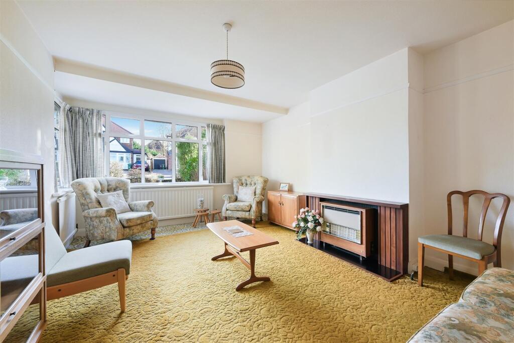 GREENHAYES AVENUE, 7- (1).jpg